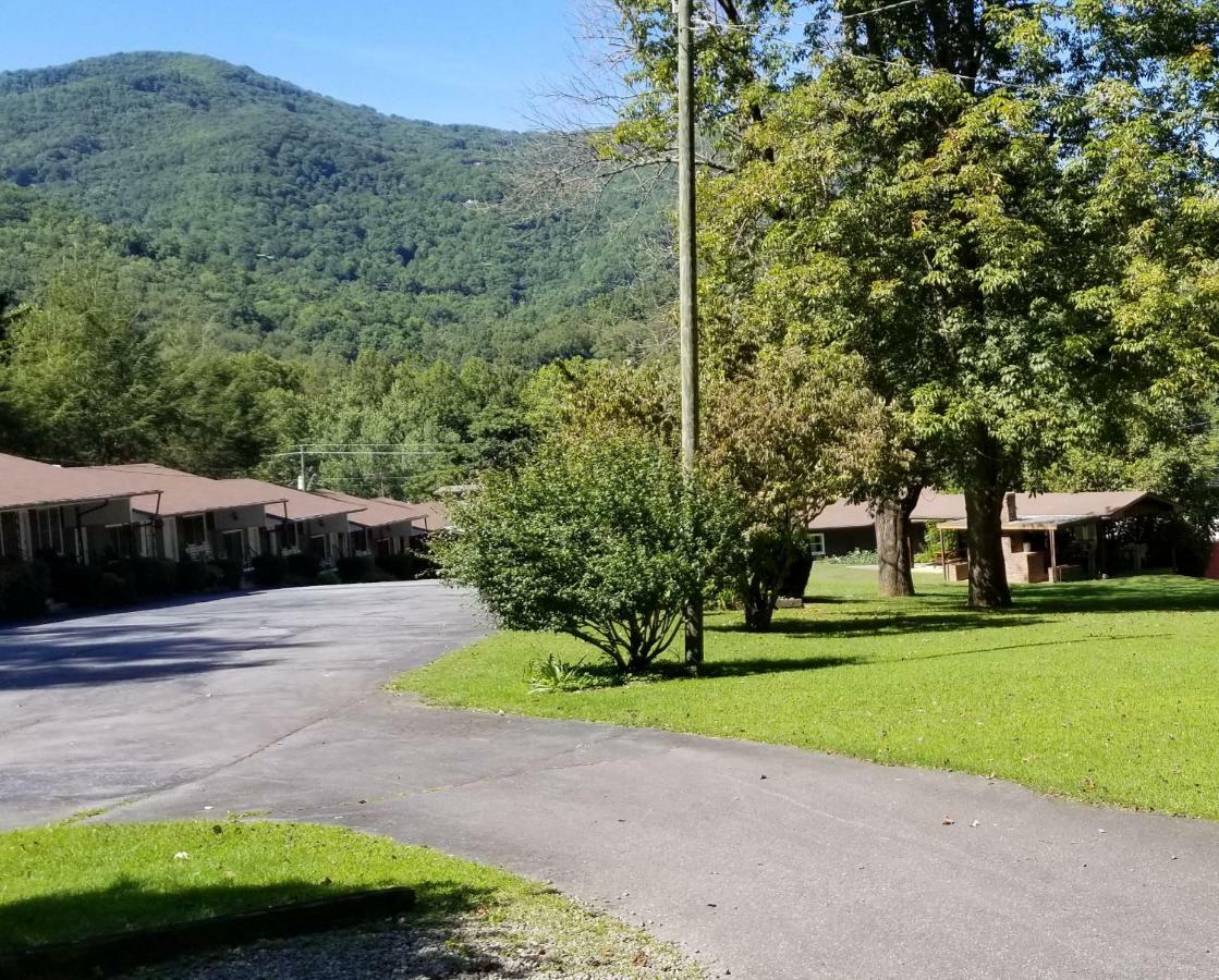 Tanglewood Motel And Log Cabins แมกกีวาเลย์ ภายนอก รูปภาพ