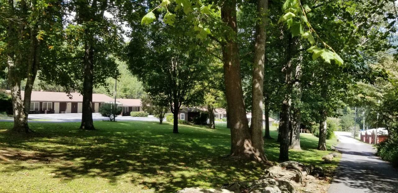 Tanglewood Motel And Log Cabins แมกกีวาเลย์ ภายนอก รูปภาพ